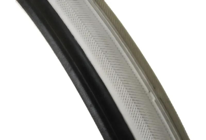 Plašč 26x1 (645 x 25 mm)