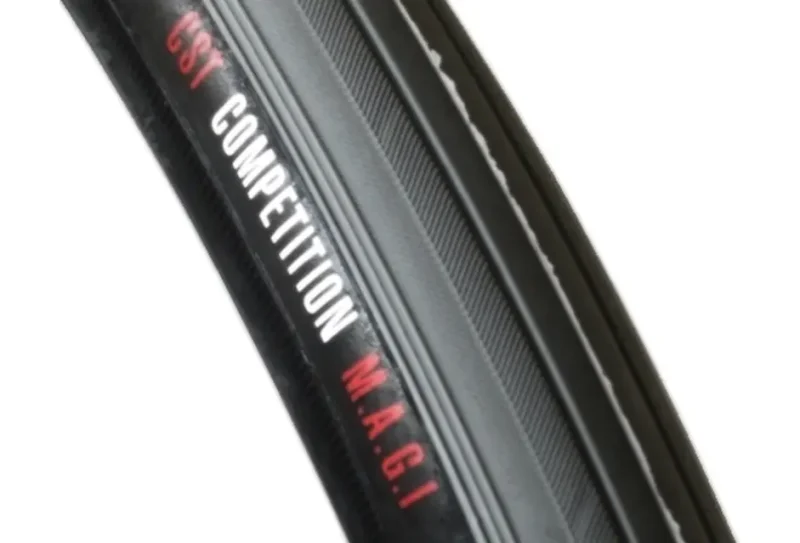 Plašč 22x1 (545 x 25 mm)