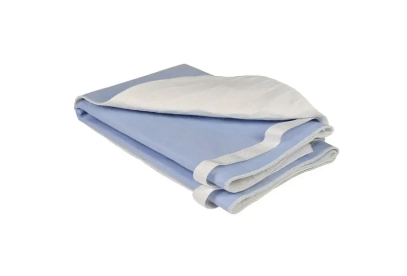 Nepremočljiva podloga z držali - 75 x 85