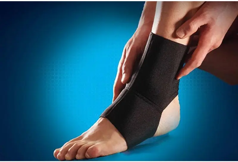 Opornica za gleženj z neoprena - SPORT