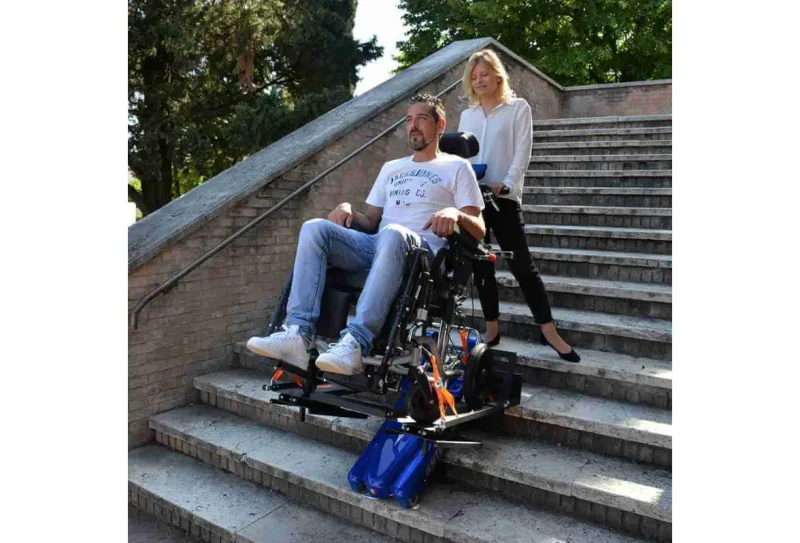 Stopniščni vzpenjalnik - goseničar LG2004 A008 (tudi za počivalnik)